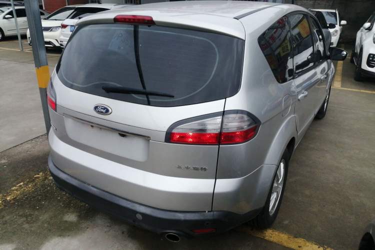 Used Ford S-MAX 2008 2.3L 7-Seater Luxury Version