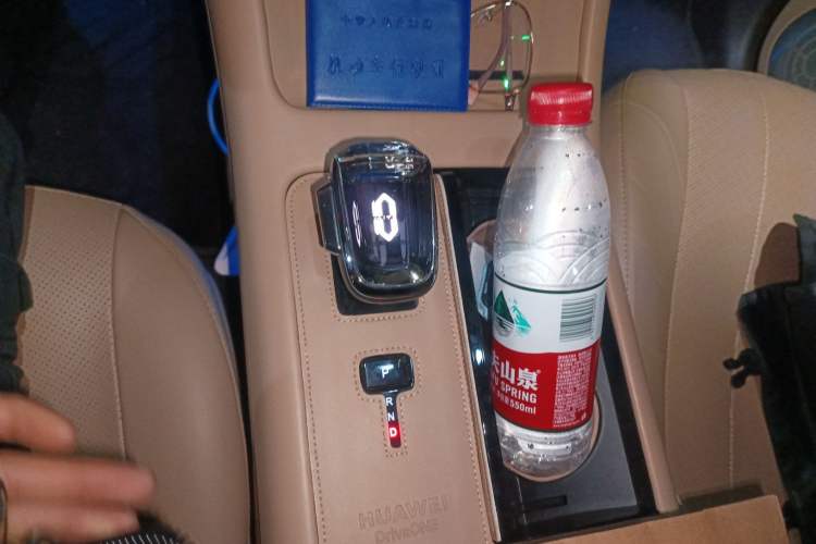 Used Hima AITO M7 2024 1.5T Intelligent Drive Rear-Drive Ultra Version 5 Seats
