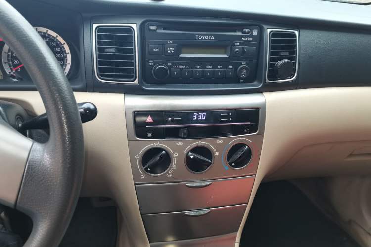 Used Toyota Corolla EX 2013 1.6L Manual Luxury Edition