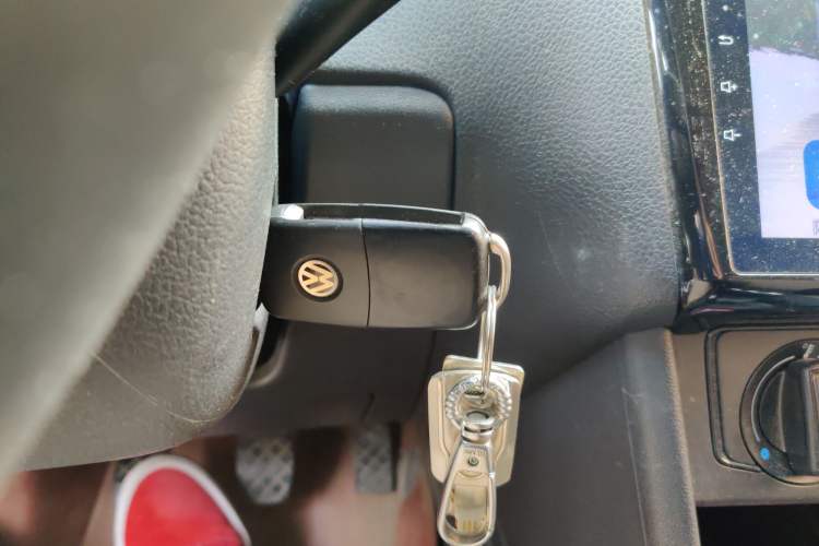 Used Volkswagen Polo 2016 1.4L Manual Fashion Model