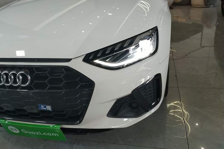 Used Audi A4L 2022 40 TFSI Luxury Dynamic Model