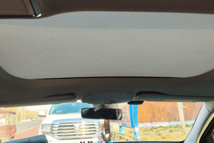 Used Mercedes-Benz E-Class 2019 Restyled E 300 L Sporty and Stylish Edition Headliner