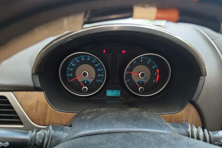 Used Buick Excelle 2015 1.5L Manual Luxury Model Instrument Cluster