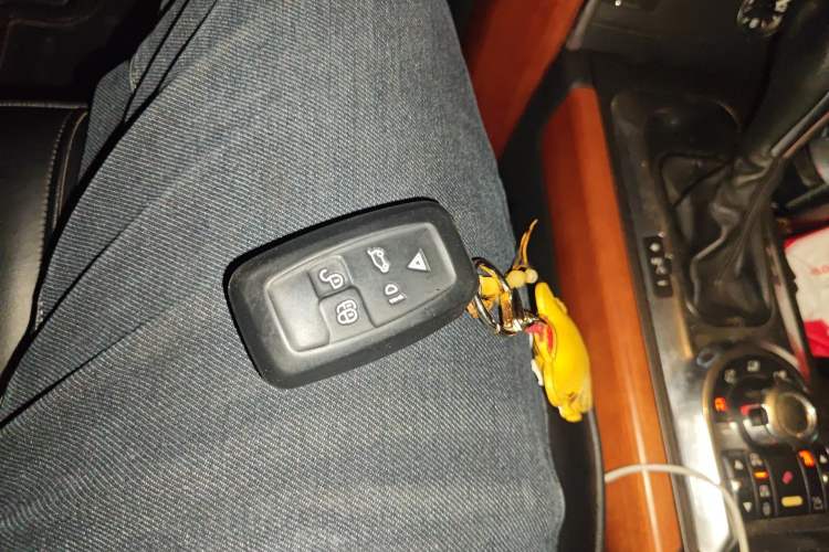 Used Land Rover Range 2011 3.6 TDV8
