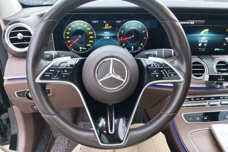Used Mercedes-Benz E-Class 2021 Restyled E 300 L Luxury Edition Steering Wheel