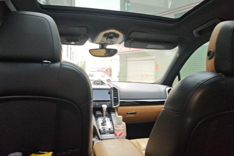 Used Porsche Cayenne 2014 Cayenne Platinum Edition 3.0T