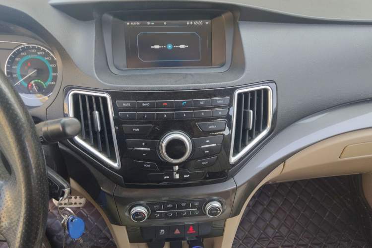 Used Great Wall C30 New Energy 2017 EV Enjoyment Model Audio And AC Panel