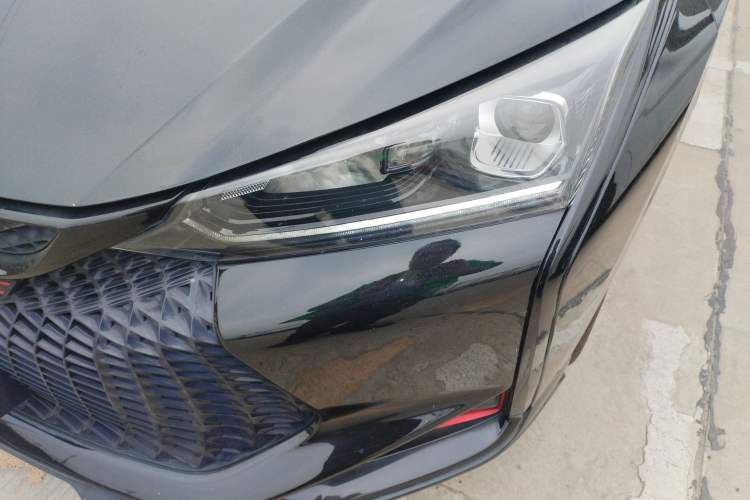 Used Dongfeng Aeolus Yixuan 2021 230T Automatic Zuiying Knight Edition Left Front Headlight