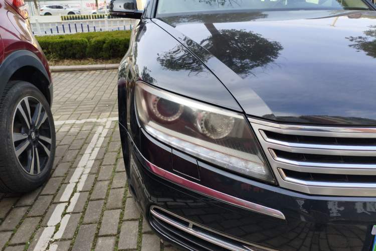 Used Volkswagen Phaeton 2011 3.6L V6 5-Seater Extended Comfort Version
