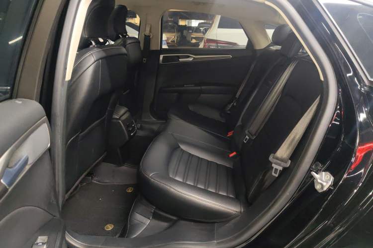 Used Ford Mondeo 2020 EcoBoost 180 Stylish Model Left Rear Seat