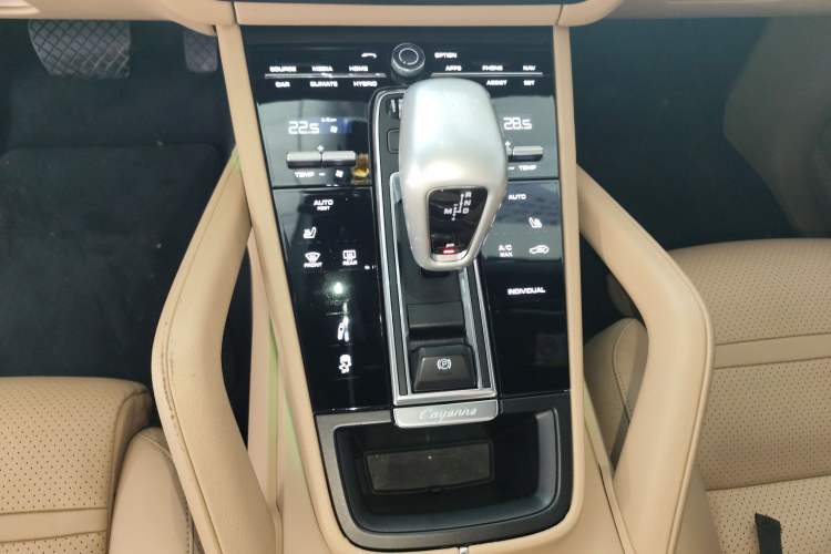 Used Porsche Cayenne E-Hybrid 2020 Cayenne E-Hybrid 2.0T
