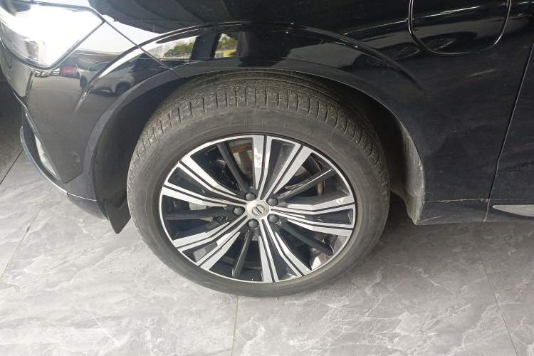 Used Volvo XC60 New Energy 2022 T8 Plug-in Hybrid All-Wheel Drive Smart Luxury Edition
