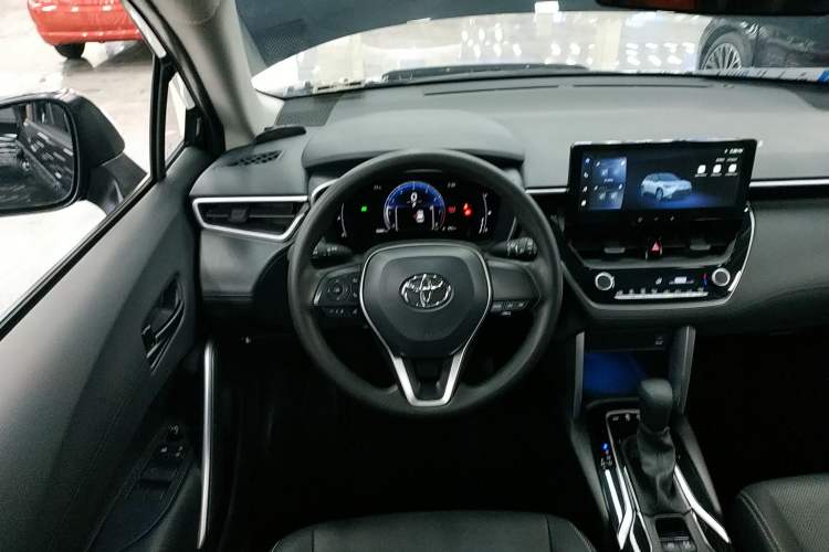 Used Toyota FRONTLANDER 2024 2.0L CVT Elite Plus Edition