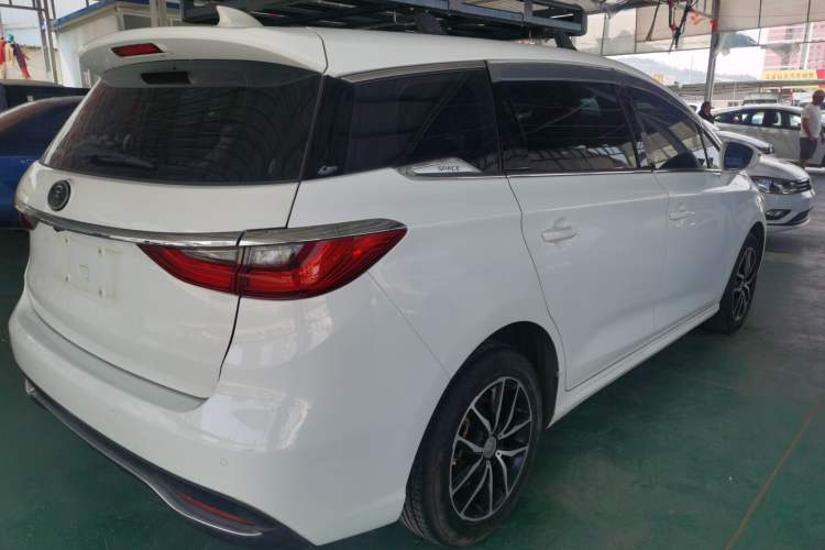 Used BYD Song MAX 2017 1.5T Manual Smart Connect Luxury 7-Seater