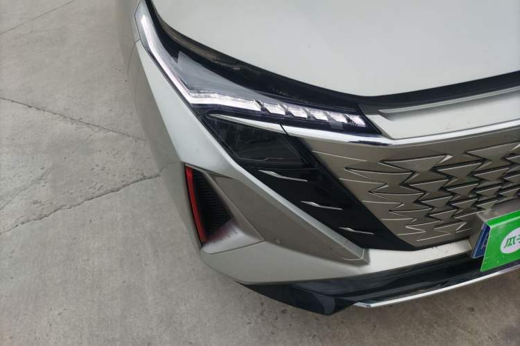 Used Oshan Z6 2022 Blue Whale 1.5T DCT Smart Edition