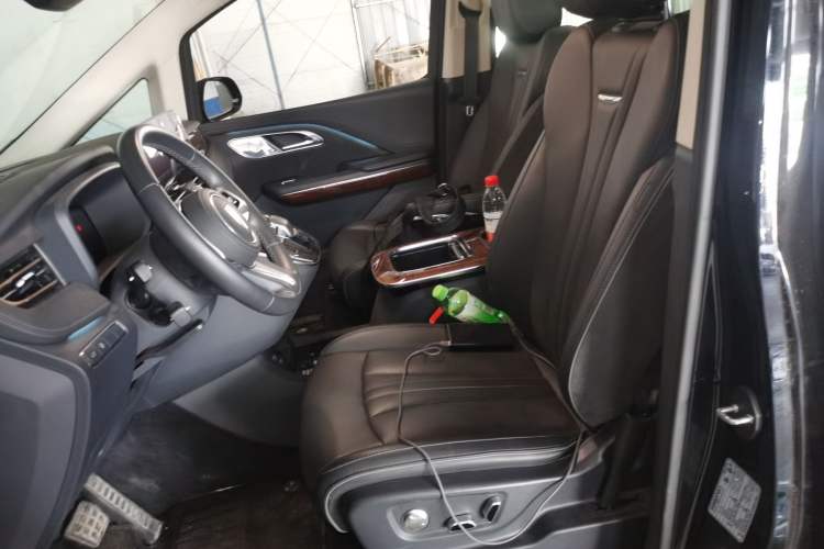 Used Hongqi HQ9 2023 2.0T Smart Connect Flagship Edition