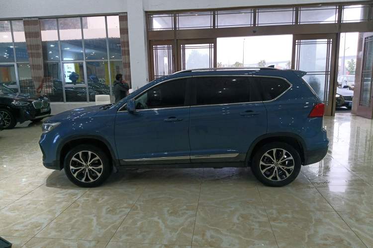 Used FORTHING Joyear X5 2017 1.6L CVT Luxury Model
