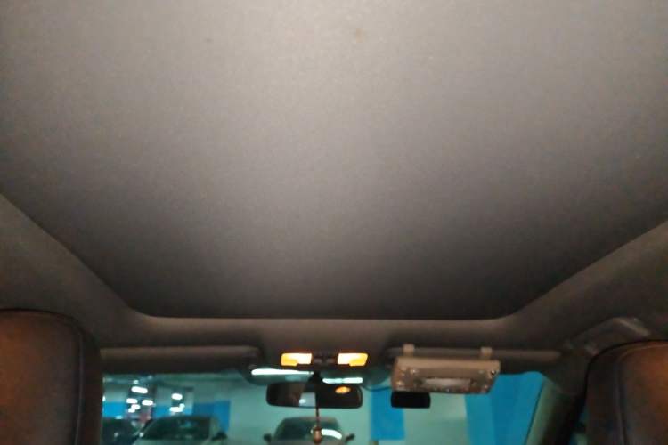 Used Toyota Highlander 2015 2.0T Four-Wheel Drive Luxury Edition 7-Seater Headliner