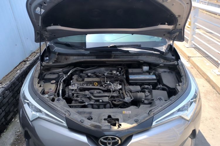 Used Toyota IZOA 2018 2.0L Yidong Version China V Standard