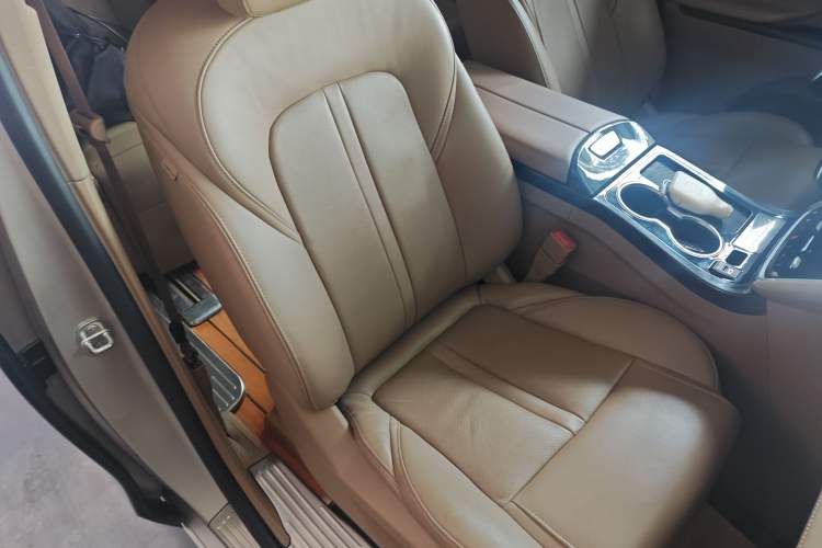 Used Buick GL8 2021 ES Landtrek 653T Smart Luxury Model