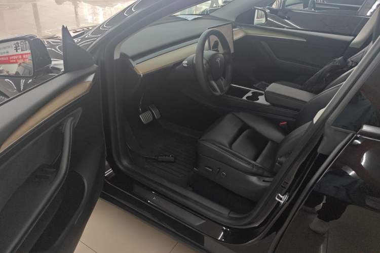 Used Tesla Model Y 2022 Performance High-Performance All-Wheel-Drive Version Driver Seat