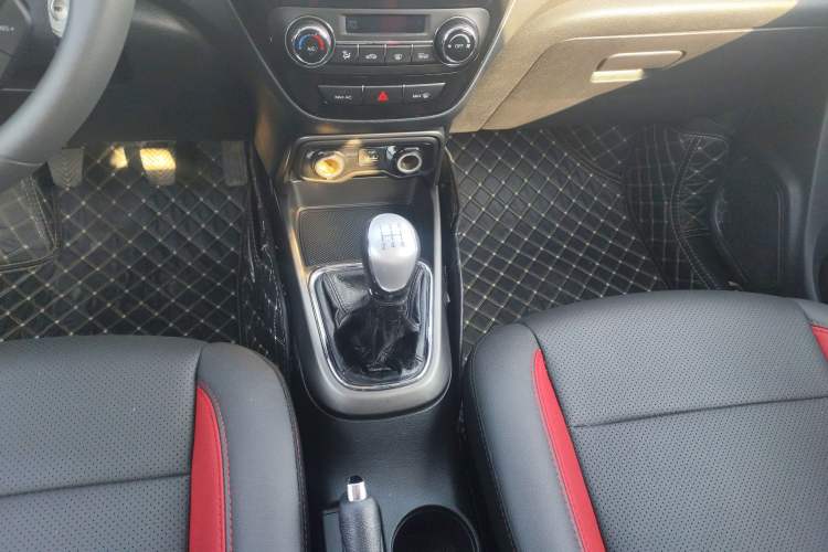 Used Changan CS15 2016 1.5L Manual Fashion Edition