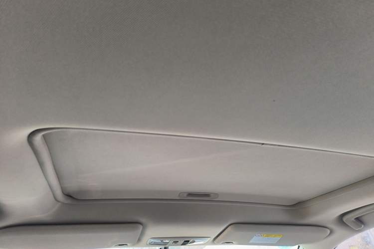 Used Mitsubishi Outlander 2019 2.0L Two-Wheel Drive Comfort Edition 5 Seats China VI Standard
