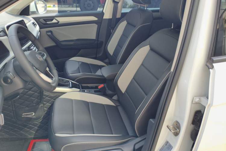 Used Volkswagen T-ROC 2024 280TSI DSG Two-Wheel-Drive Time Edition Left Front Seat