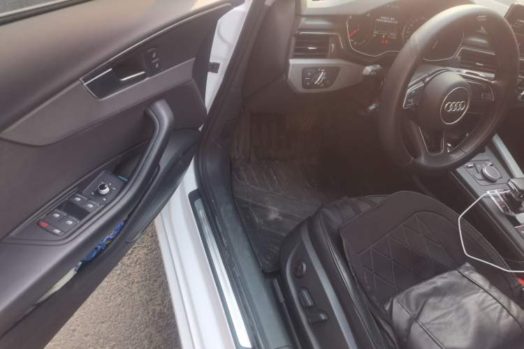 Used Audi A4L 2018 30th Anniversary Edition 40 TFSI Trendy Model