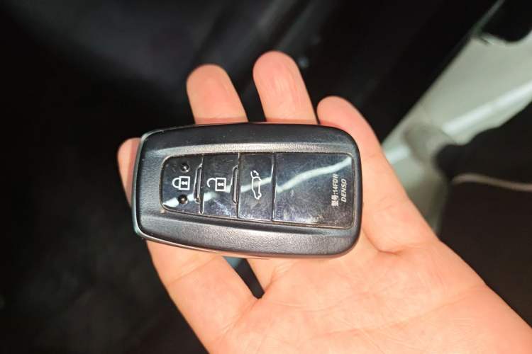 Used Toyota Crown Kluger 2022 2.5L HEV Four-Wheel Drive Flagship Edition Vehicle Key