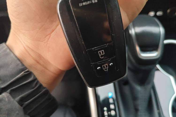 Used Toyota Highlander 2023 2.5L Smart Electric Hybrid Dual-Motor All-Wheel-Drive Luxury 7-Seater
