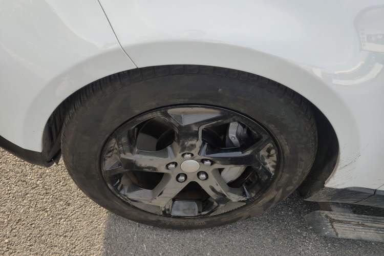 Used Land Rover Range Sport 2022 3.0 L6 SE Left Front Wheel Hub