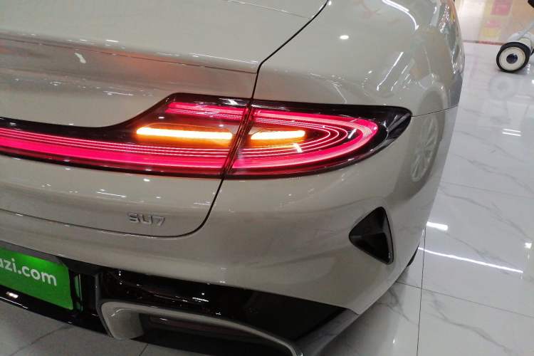 Used Xiaomi Auto SU7 2024 Rear-Drive Long-Range Intelligent Driving Version
