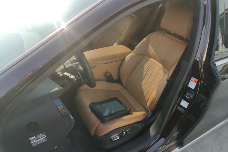 Used Lexus LS 2021 500h Luxury Edition
