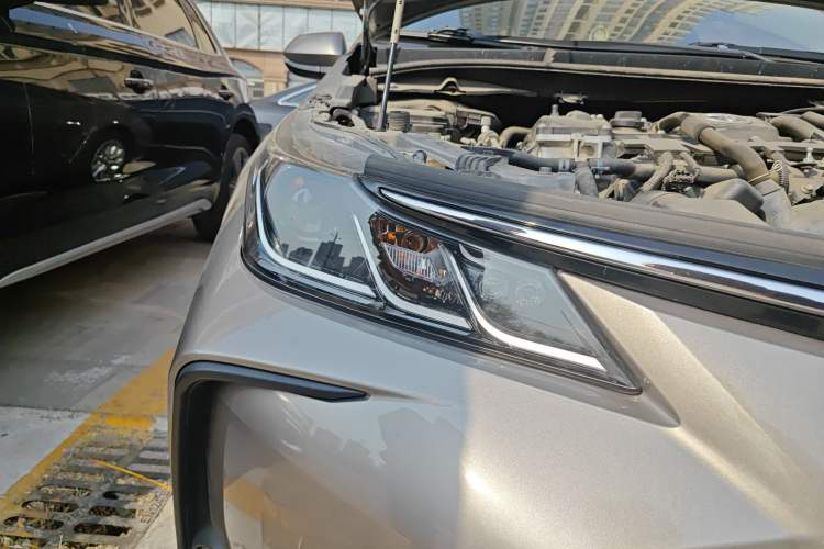 Used Toyota Corolla 2019 Dual-Engine 1.8L E-CVT GL-i Elite Edition
