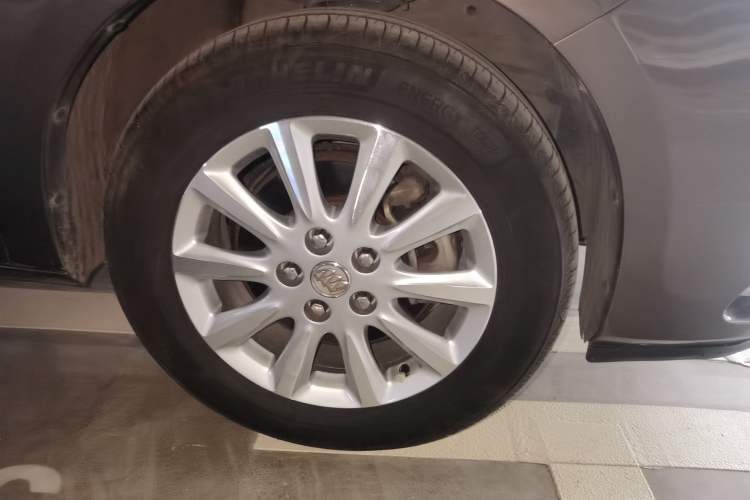 Used Buick GL8 2011 3.0L GT Luxury Business Haoya Edition
