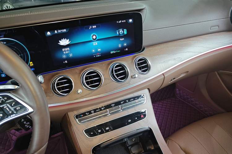 Used Mercedes-Benz E-Class New Energy 2023 E 350 e L Plug-in Hybrid Sedan
