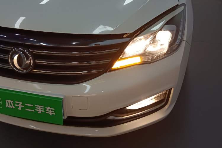 Used Dongfeng Aeolus A60 2016 1.5L Manual Luxury Version Left Front Headlight