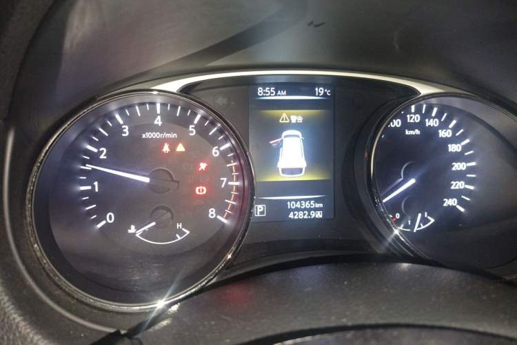 Used Nissan X-Trail 2015 2.0L CVT Comfort MAX Edition 2WD Instrument Cluster