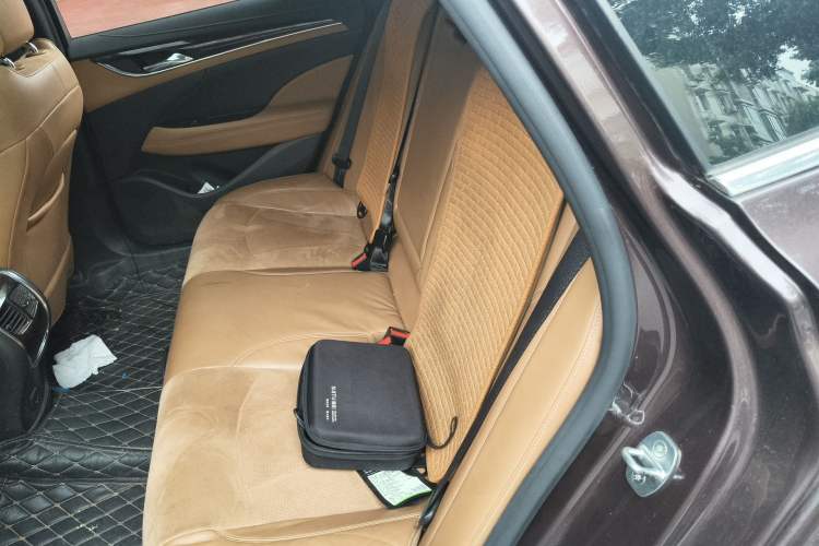 Used Buick LaCrosse 2018 28T Elite Edition Left Rear Seat