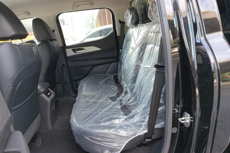 Used Great Wall King Kong Poer 2024 2.0T Automatic 8AT Diesel Two-Wheel-Drive Elite Flatbed
