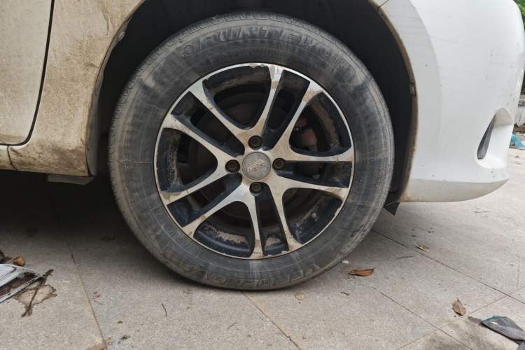 Used Toyota Vios 2014 1.5L Automatic ZhiZhen Edition Right Front Wheel Hub