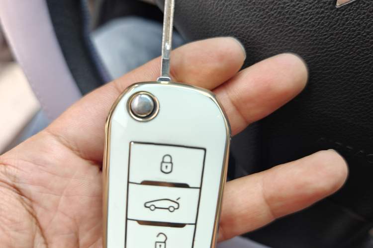 Used Citroen Elysee 2014 1.6L Manual Fashion Edition
