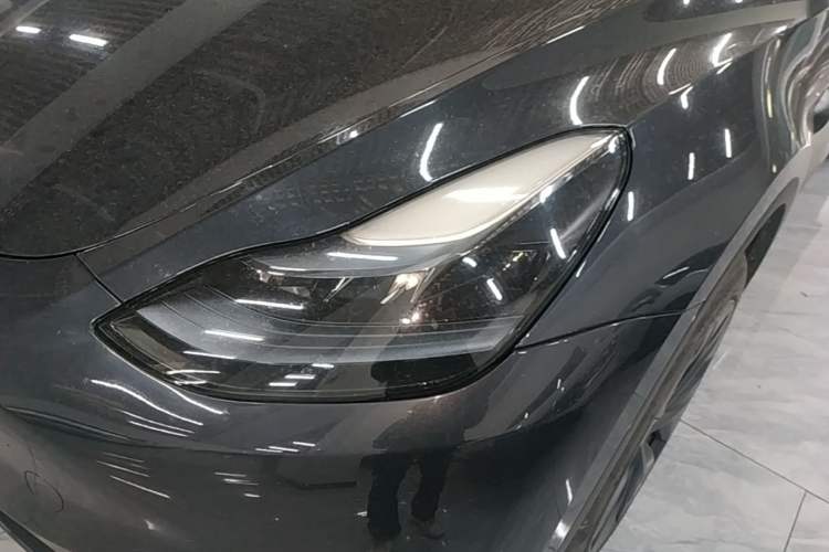 Used Tesla Model Y 2024 Rear-Wheel-Drive Version
