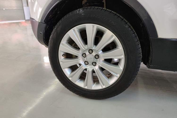 Used Land Rover Range Rover Evoque 2018 240 PS SE Smart Brilliance Edition
