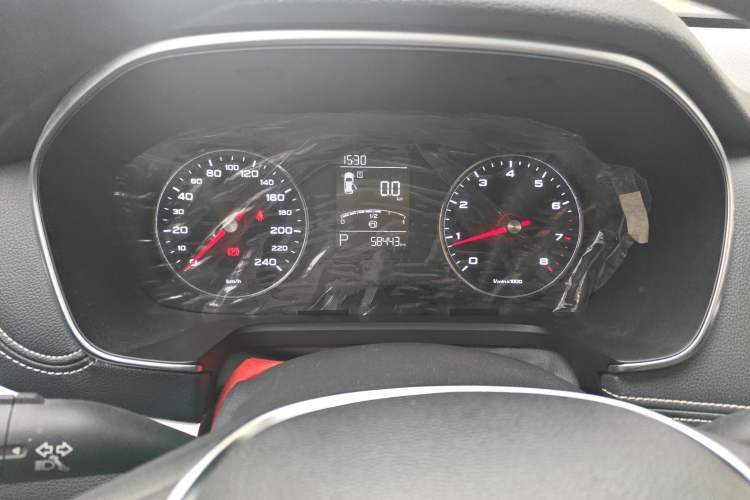 Used Roewe RX5 2019 20T Two-Wheel Drive Automatic 4G Connected Platinum Edition