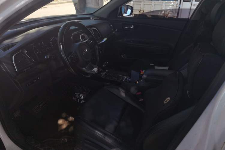 Used Kia K4 2017 1.6T Automatic T-DLX Turbo Left Front Seat