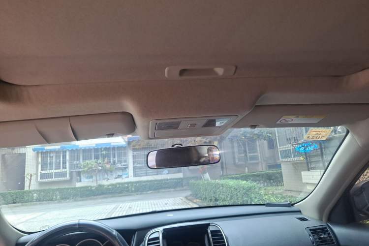 Used Nissan Sylphy 2016 Classic 1.6XE Manual Leading Edition Headliner