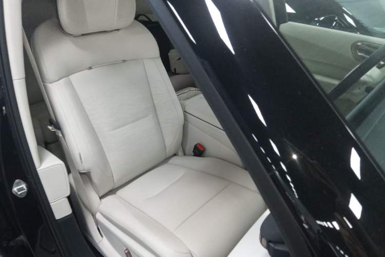 Used Lynk & Co 900 2025 2.0T Exploration Edition
