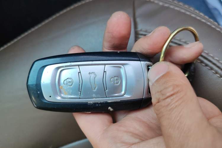 Used Geely Auto Emgrand X7 Sport 2016 1.8TD Automatic ZhiZun Version Vehicle Key